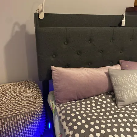 160m Piekny Stylowy Dwupoziomowy Dom غدينيا